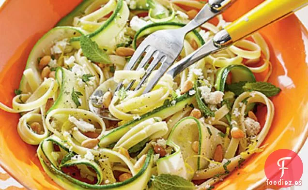 Pasta Fresca y Calabacín con Salata de Ricotta