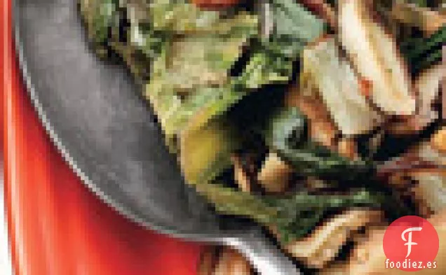 Salteado De Verduras De Invierno Y Setas Shiitake