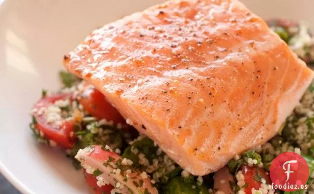 Salmón Atlántico al Horno Lento con Tabouli de harina, También