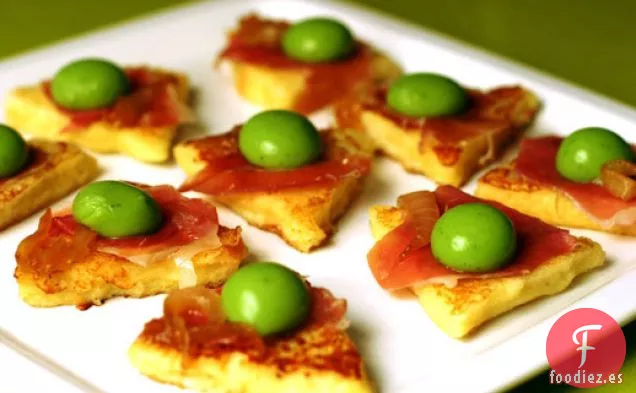 Huevos Verdes Esferificados y Jamón