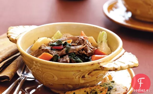 Estofado de Cordero con Acelgas y Tostadas de Ajo y Perejil