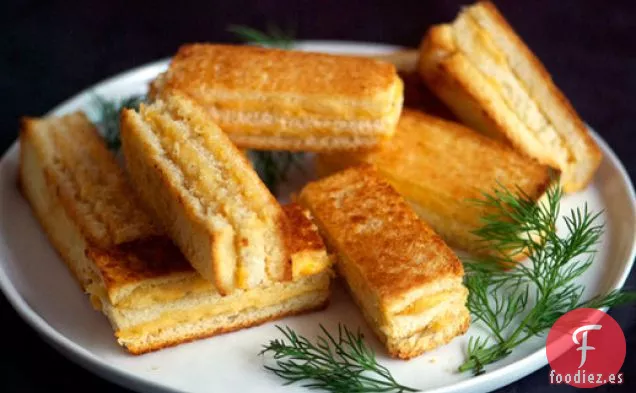 Sándwiches de Fiesta Crujientes y con Queso