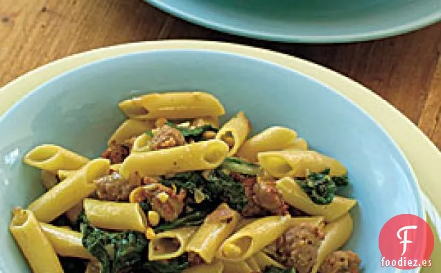 Penne Con Salchichas, Acelgas Y Piñones