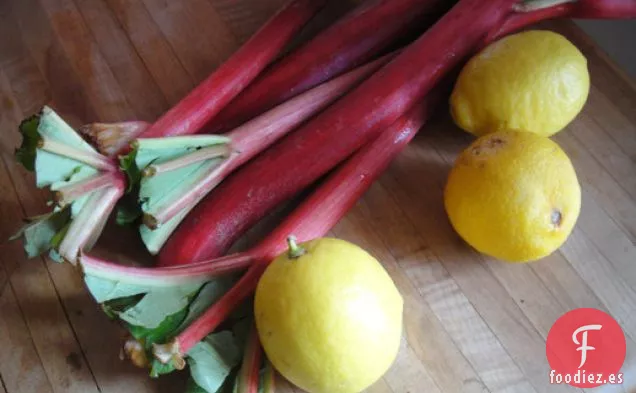 Dos Purés de Ruibarbo de Verano de Deborah Madison