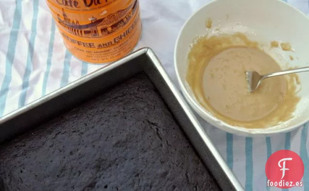 Pastel de Plátano y Chocolate con Glaseado de Achicoria