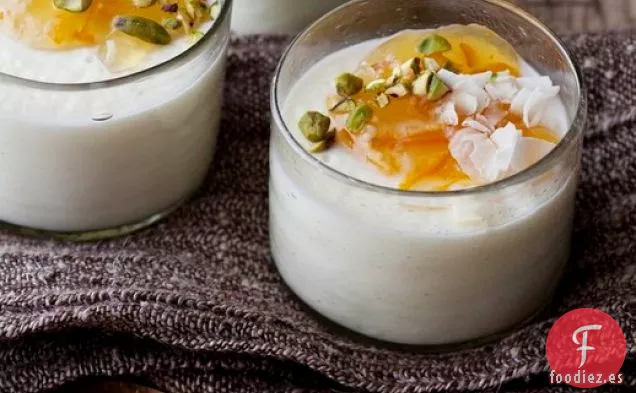 Malabi (Natillas de Leche con Salsa de Brandy de Naranja)