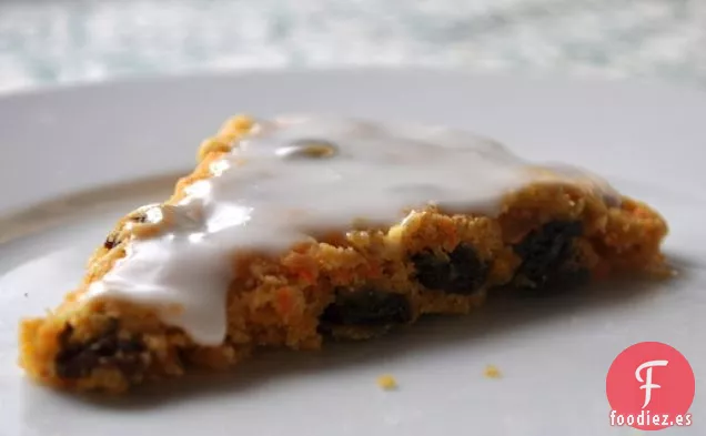 Bollos De Pastel De Zanahoria Con Glaseado De Queso Crema
