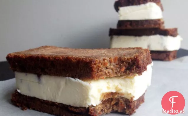 Sándwiches de Helado de Pastel de Zanahoria