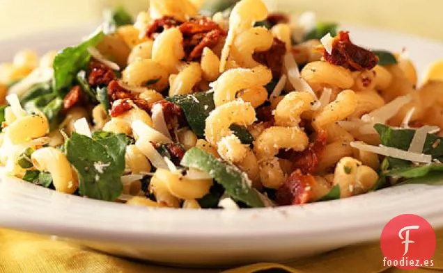 Pasta con Queso Asiago y Espinacas