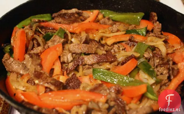 Cena de Esta Noche: Bistec Salteado a la Mexicana