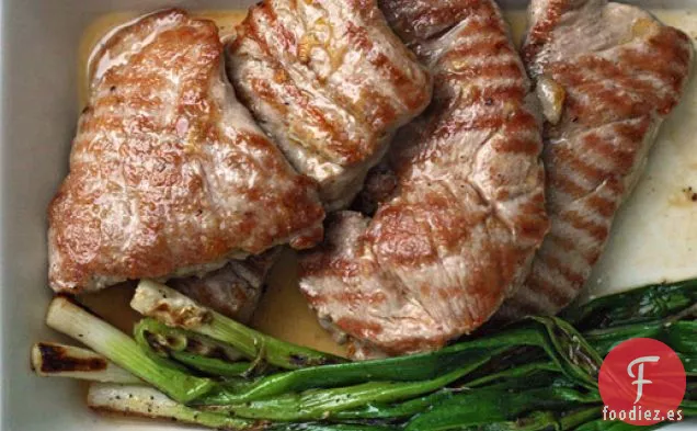 Cena de Esta Noche: Paillards de Cerdo con Vinagreta de Mermelada de Naranja