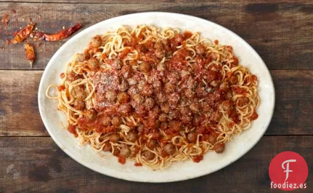 Cocina el libro: Maccheroni alla Chitarra con Ragú Abruzzese y Palottina