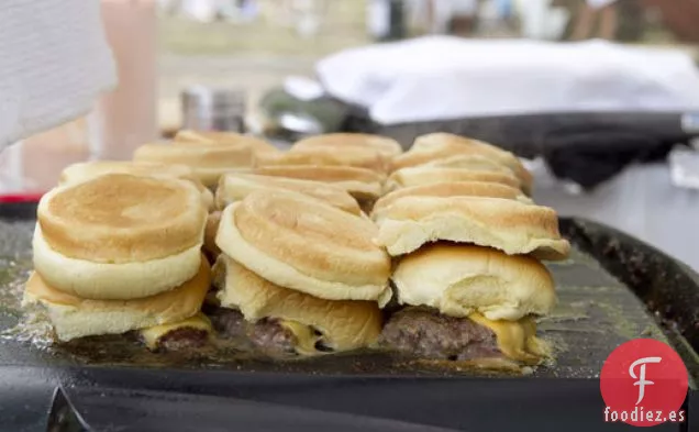 El Último Mashup Deslizante de Estilo Animal de In-N-Out/Telway/White Manna