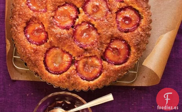Tarta de Almendra Preciosa de Ciruela