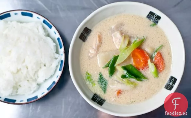 Sopa Cremosa de Miso de Salmón (sake No To-nyu Jiru)