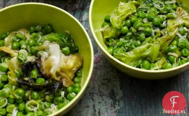 Cocinar el Libro: Guisantes Frescos con Lechuga y Ajo Verde