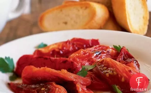 Queso de cabra, Ajo Asado,Tomate y Croutes