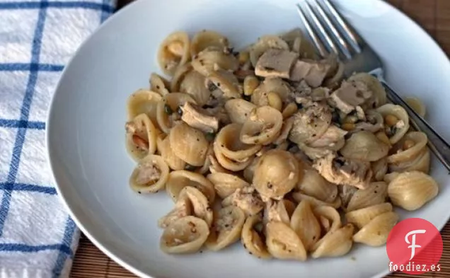 Cena de esta noche: Pasta con Atún, Piñones, Semillas de Hinojo, Alcaparras y Limón
