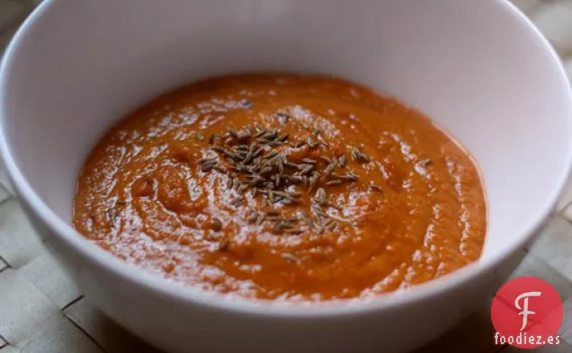 Cena de Esta Noche: Sopa de Pimiento Rojo con Semillas de Comino Tostadas