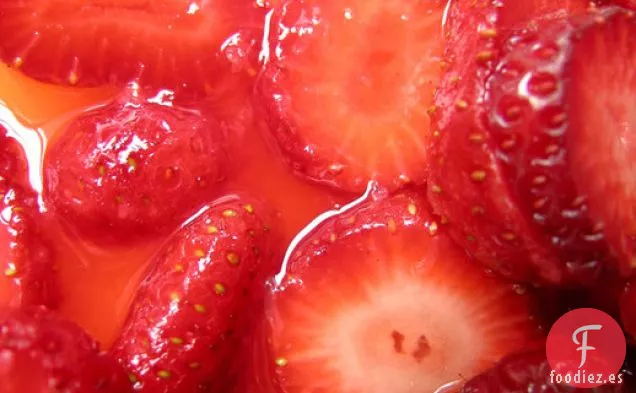 Ensalada de Frutas con Ron Especiado y Menta