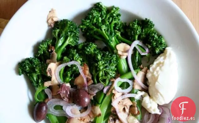 Almuerzo Dominical: Ensalada de Broccolini