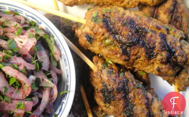 Cocina el Libro: Kebabs de Cordero Molidos con Pimientos Picantes Turcos
