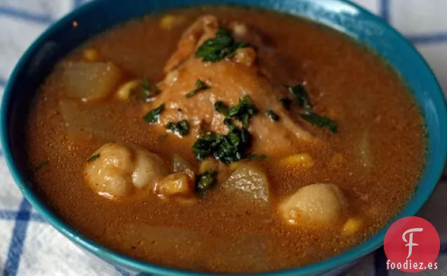 Cena de Esta Noche: Sopa de Pollo Ancho con Albóndigas de Masa