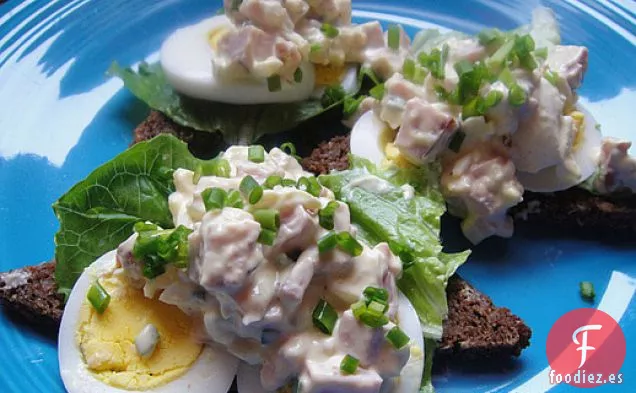 Cocinar el Libro: Ensalada de Jamón Picado con Huevos Duros