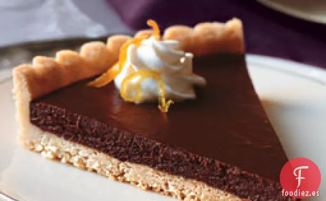 Tarta Agridulce de Chocolate y Cítricos con Crema Batida de Jazmín