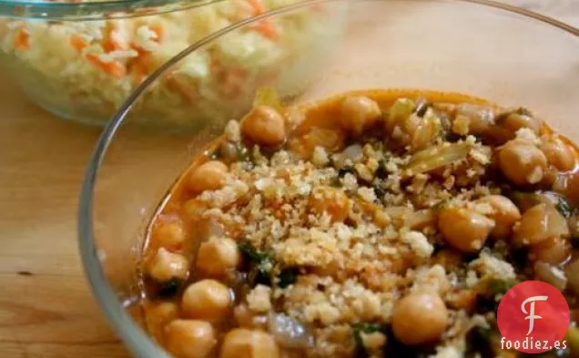 Coma por Ocho dólares: Sopa de Garbanzos con Migas de Pan Tostadas