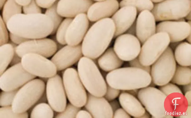 Saludable y Delicioso: Puré de Frijoles Blancos con Huevos Escalfados