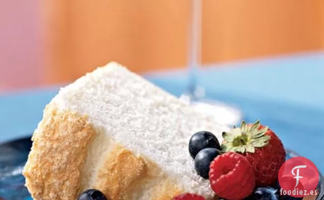 Pastel de Ángel con Frijoles de Vainilla