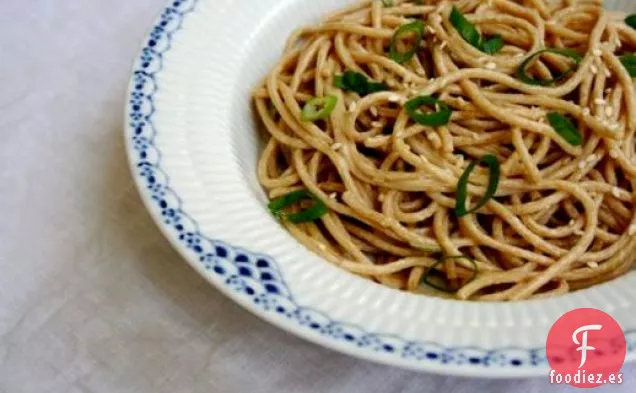 Come por Ocho dólares: Fideos Fríos de Sésamo