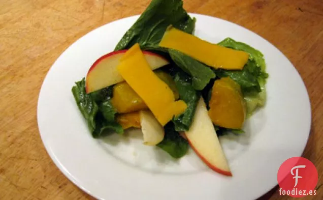 Cena de esta noche: Ensalada de Escarola con Calabaza y Queso Cheddar