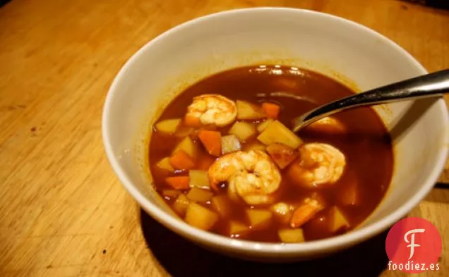 Cena de esta Noche: Sopa de Camarones de Chile Oscuro con Epazote