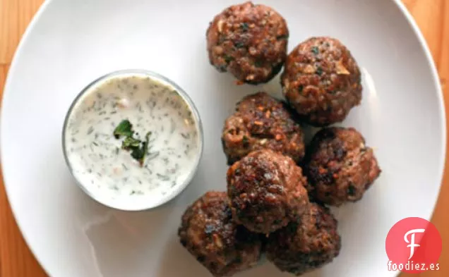 Cena Esta noche: Albóndigas Köfte con Haydari