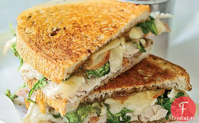 Sándwiches de Pavo Tostado, Brie y Manzana