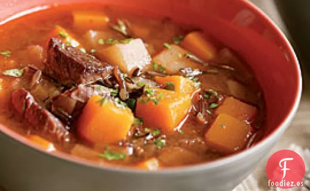 Sopa De Carne De Res y Arroz Salvaje Con Verduras De Invierno