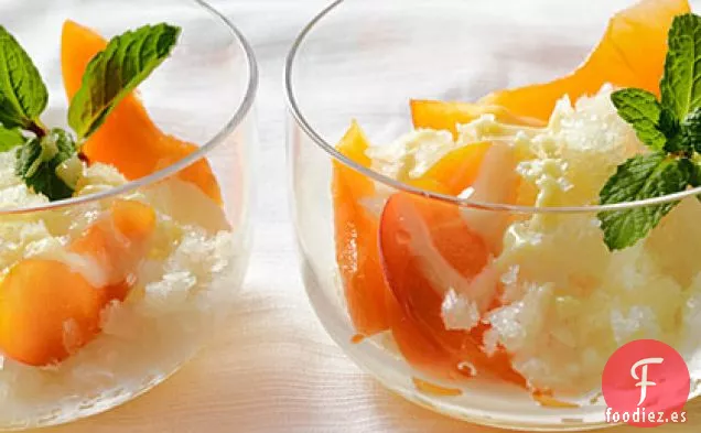 Hielo Raspado de Jengibre con Albaricoques y Leche Condensada Endulzada