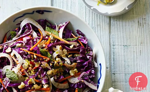 Ensalada de Repollo, Anacardo e Hinojo