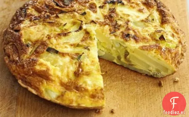 Tortilla de queso, puerro y patata