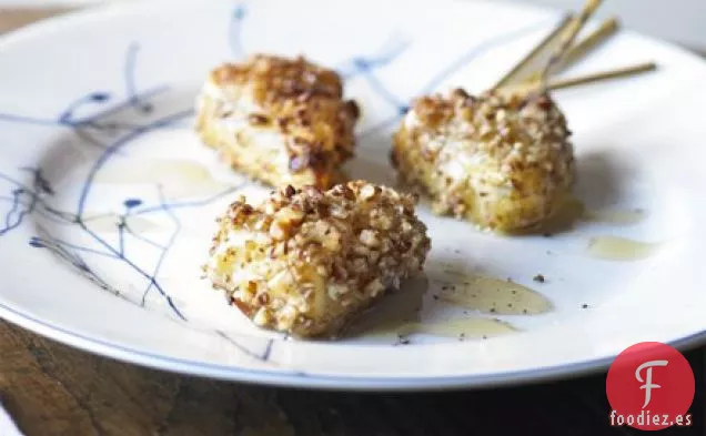 Bocados de Brie y pecanas