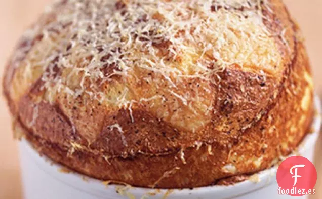 Soufflé de queso clásico