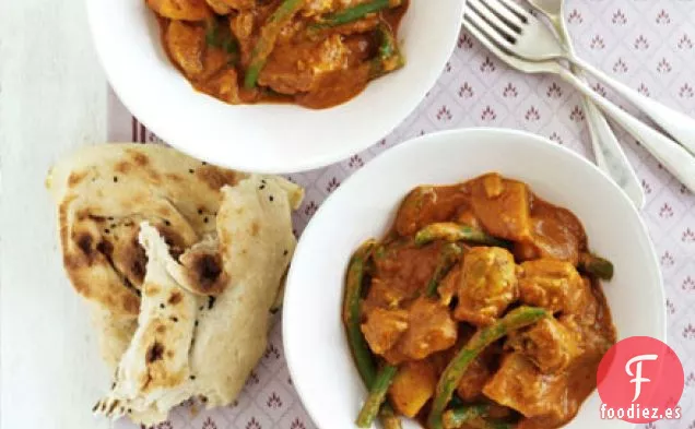 Curry de pollo, patata y frijoles verdes