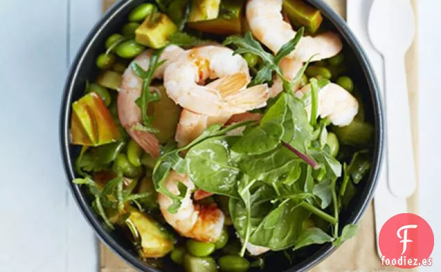 Ensalada de gambas, aguacate y soja