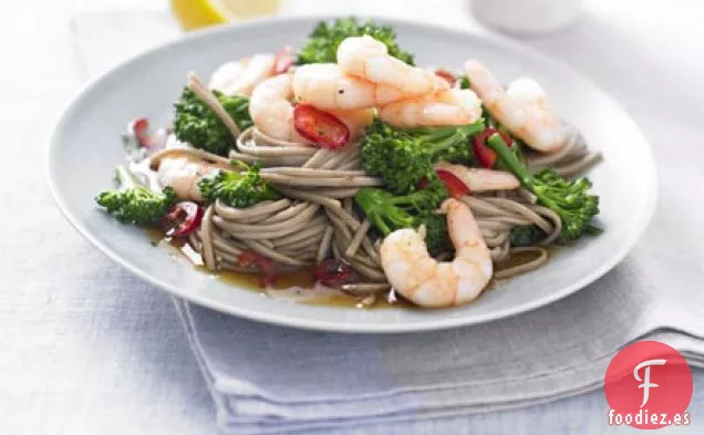 Gambas teriyaki y fideos de brócoli