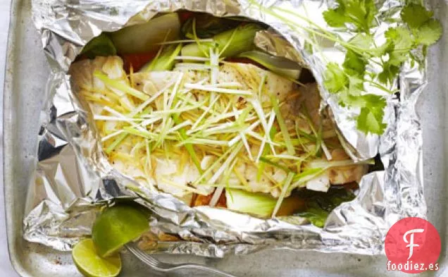 Pescado al vapor con jengibre y cebolleta