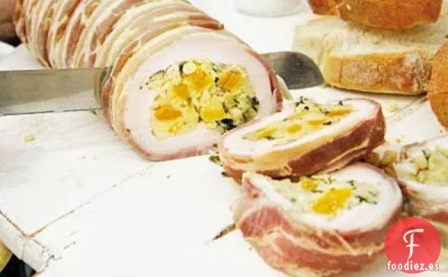 Pollo asado con relleno de cuscús y piñones