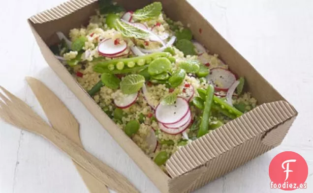 Ensalada de bulgur y habas con aderezo picante