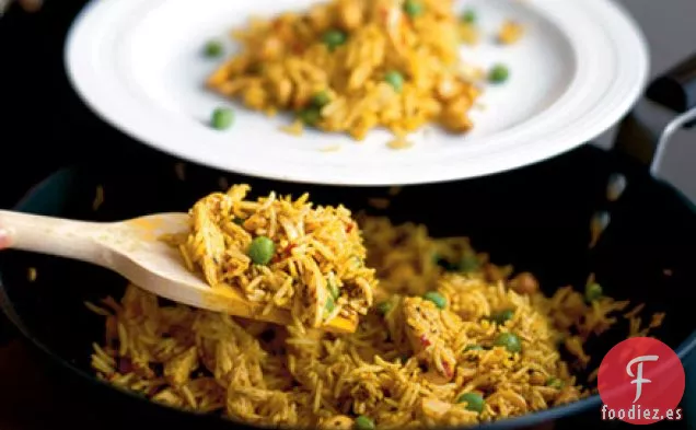 Pollo al curry y arroz de anacardo